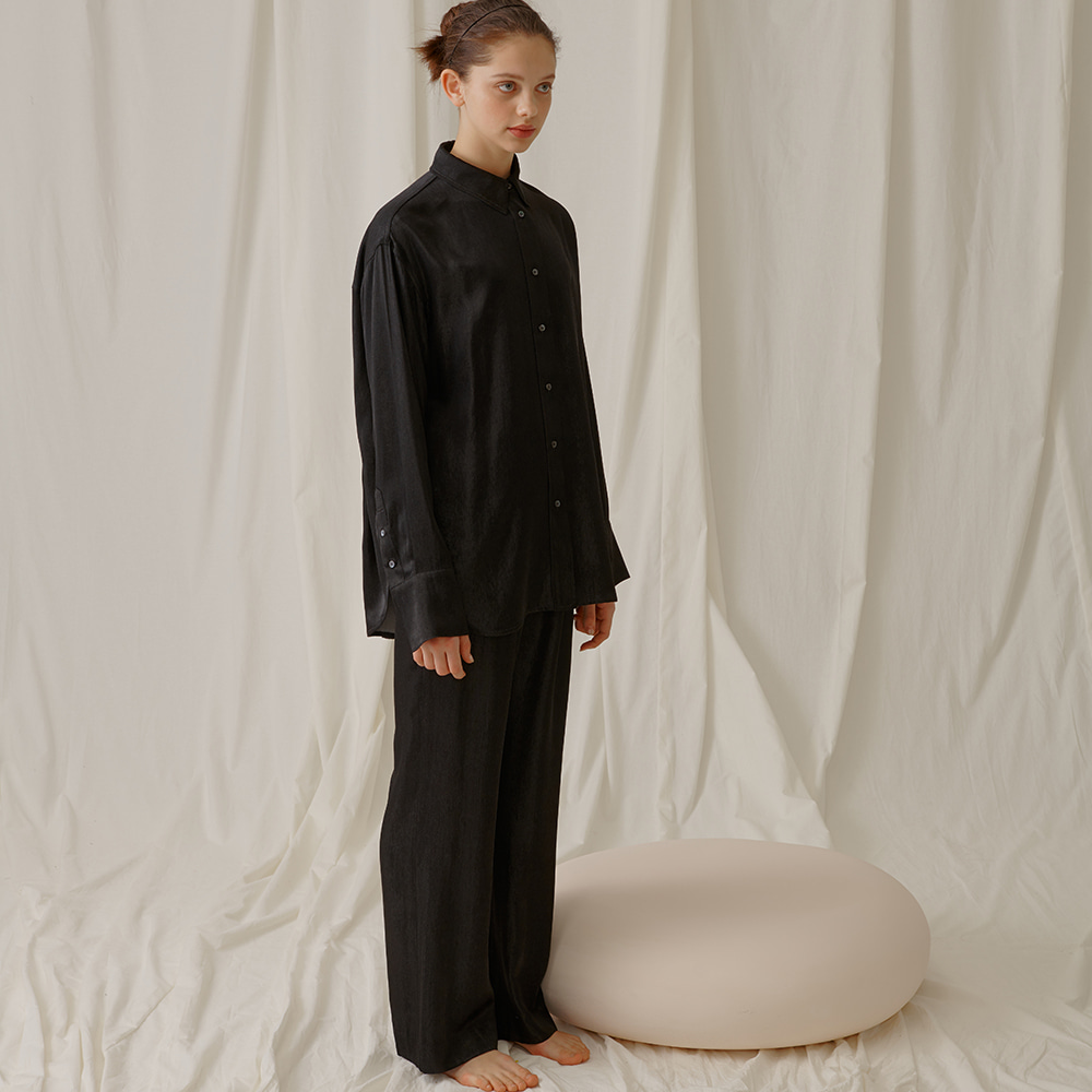 SILKY TROUSERS (BLACK)